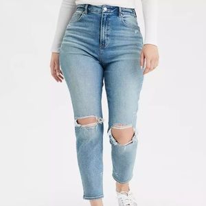 American Eagle Curvy Ripped Mom Jean